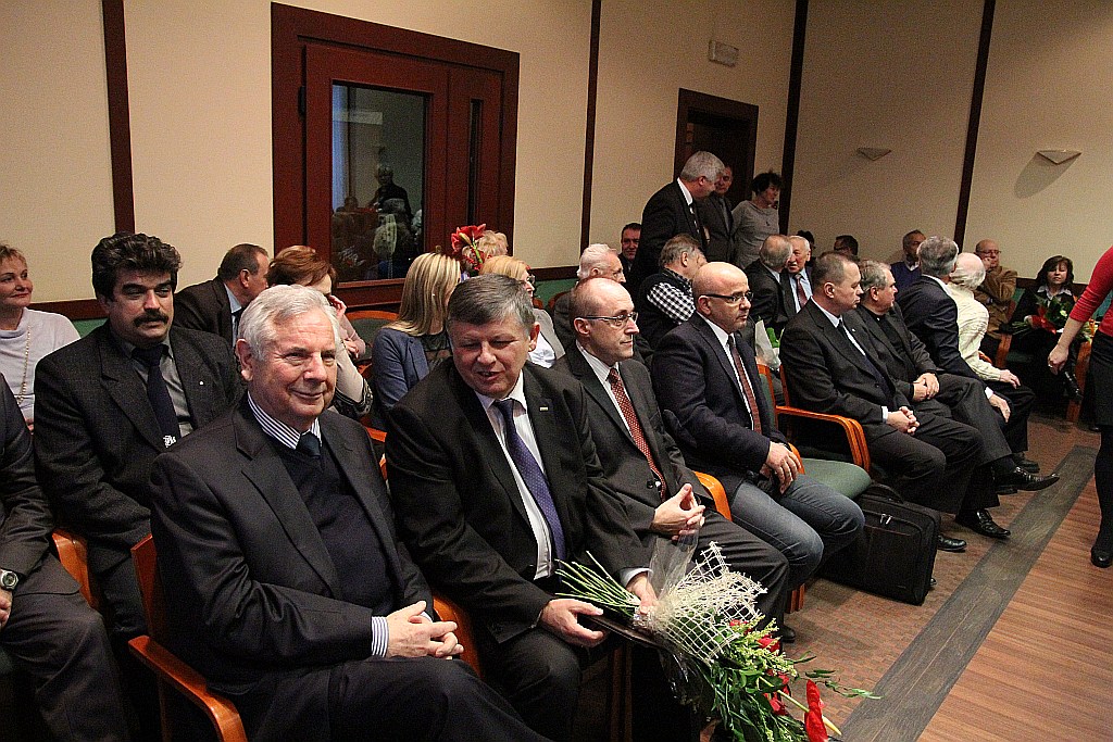 Prezydent po ślubowaniu: Legnica to nie partia