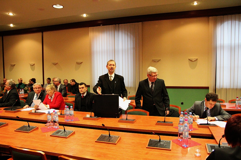 Prezydent po ślubowaniu: Legnica to nie partia