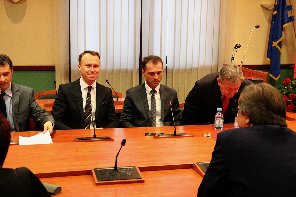 Prezydent po ślubowaniu: Legnica to nie partia