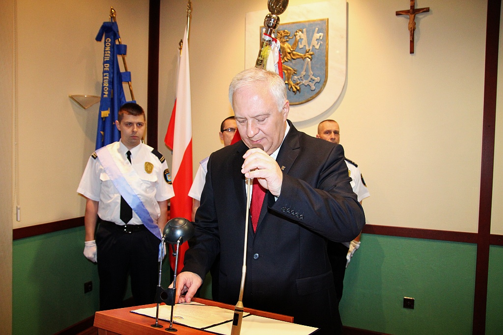Prezydent po ślubowaniu: Legnica to nie partia