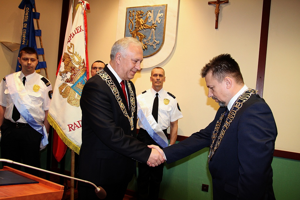 Prezydent po ślubowaniu: Legnica to nie partia