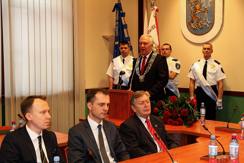 Prezydent po ślubowaniu: Legnica to nie partia