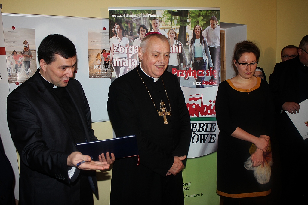 Kuria otwiera poradnię. „Odpowiedź na kryzys rodziny”