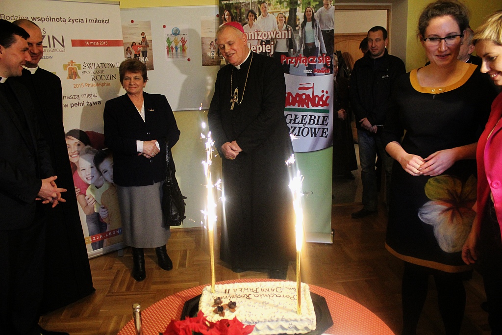 Kuria otwiera poradnię. „Odpowiedź na kryzys rodziny”