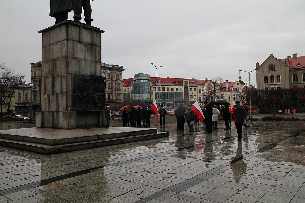 PiS w rocznicę stanu wojennego: Usunąć pomnik!
