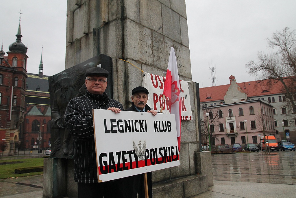 PiS w rocznicę stanu wojennego: Usunąć pomnik!