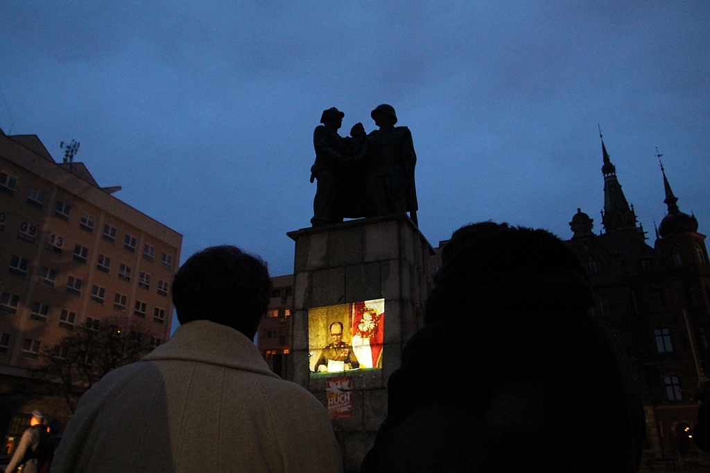 Narodowcy i Nowa Prawica na Placu Słowiańskim