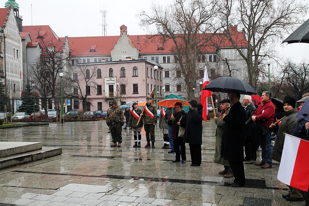 PiS w rocznicę stanu wojennego: Usunąć pomnik!