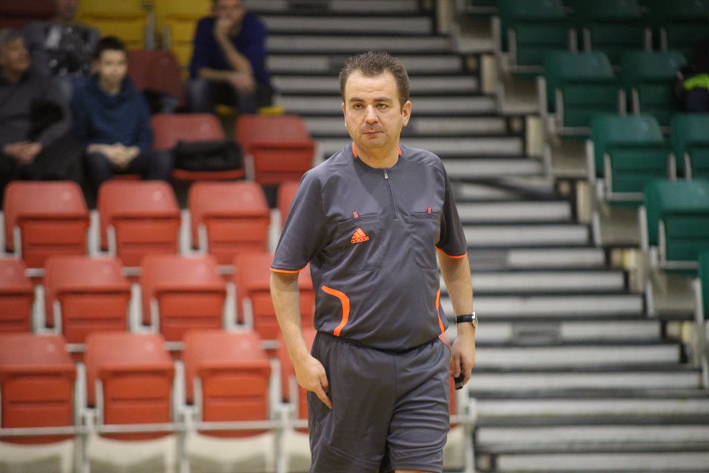 2 LLH: Pięć goli piłkarza Dolcanu Ząbki