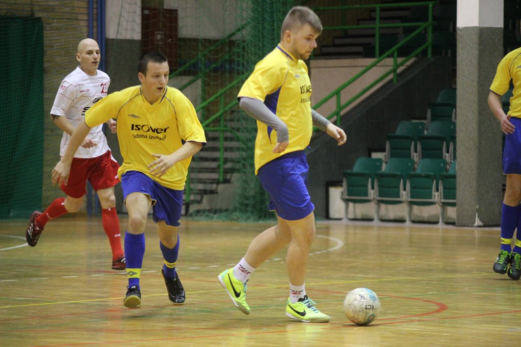 2 LLH: Pięć goli piłkarza Dolcanu Ząbki