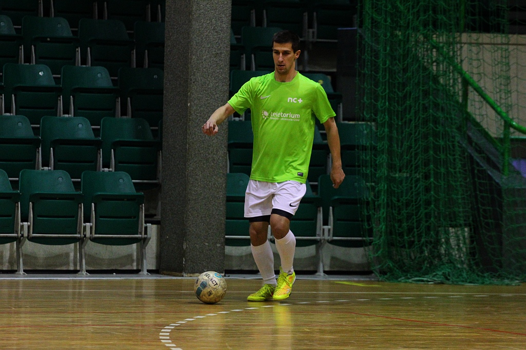 Zwyciestwo Cuprum Polkowice w Legnicy cz1
