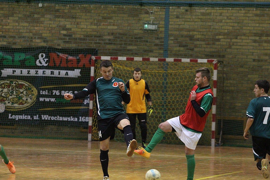 Zwyciestwo Cuprum Polkowice w Legnicy cz1