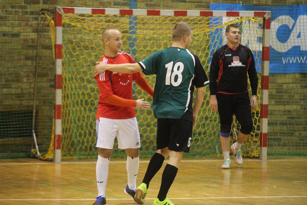 Zwyciestwo Cuprum Polkowice w Legnicy cz4