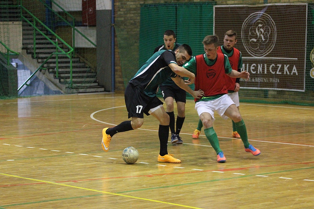 Zwyciestwo Cuprum Polkowice w Legnicy cz1