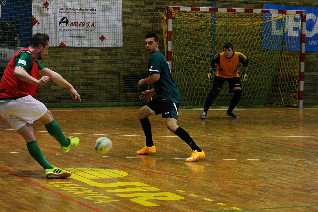 Zwyciestwo Cuprum Polkowice w Legnicy cz1