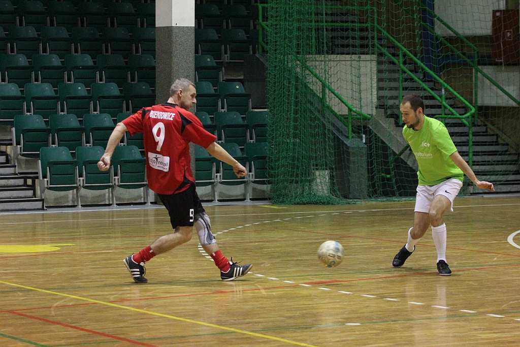 Zwyciestwo Cuprum Polkowice w Legnicy cz1