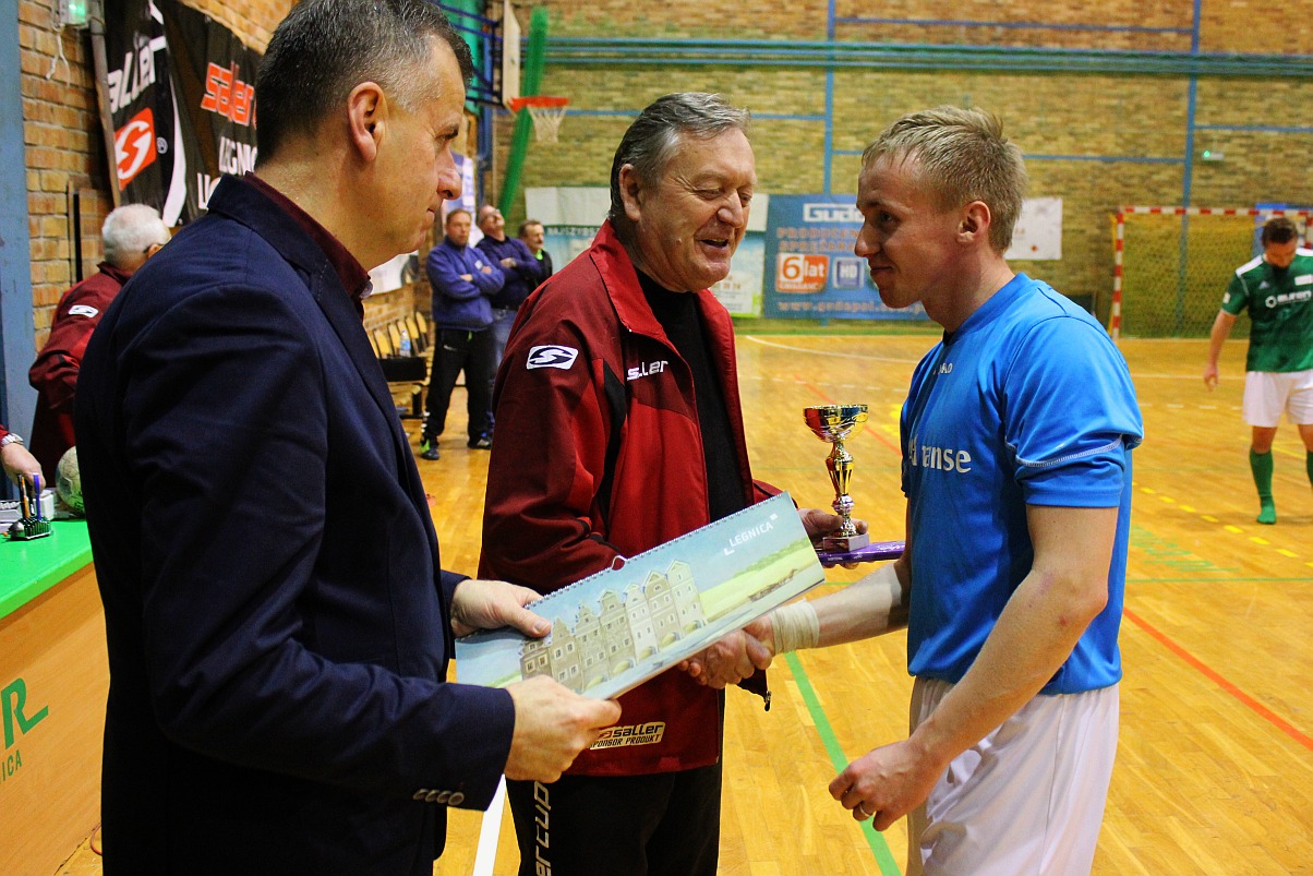 Zwyciestwo Cuprum Polkowice w Legnicy cz1