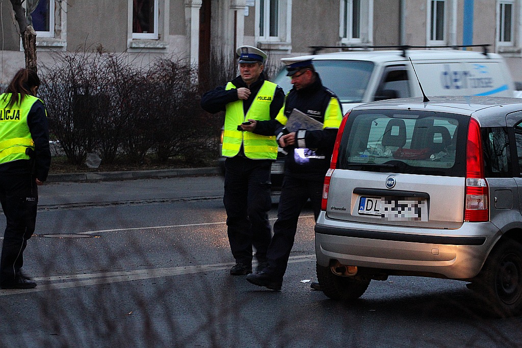 Dwie potrącone osoby na Wrocławskiej