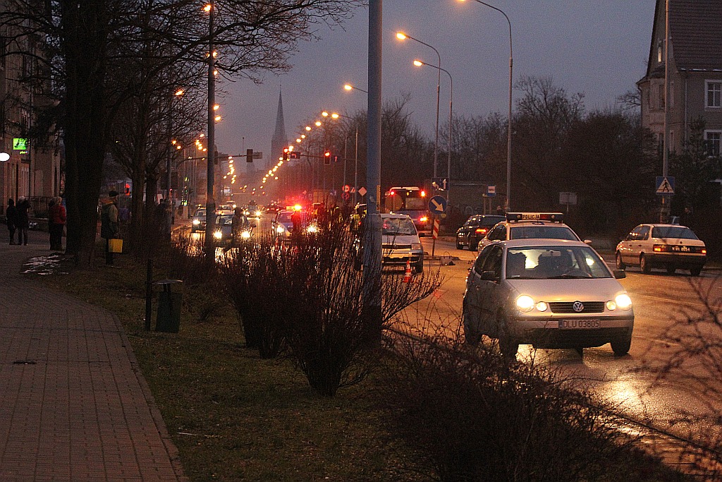 Dwie potrącone osoby na Wrocławskiej