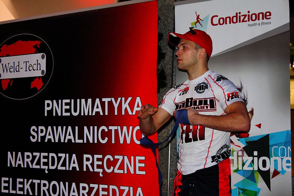 Trening Pawła Biszczaka w Galerii Gwarna
