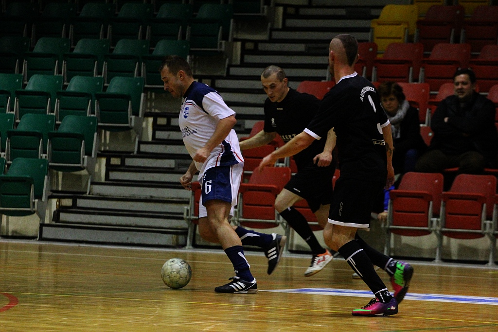 1. LLH: Męczarnie Iskry Kochlice z Wietrzak Team