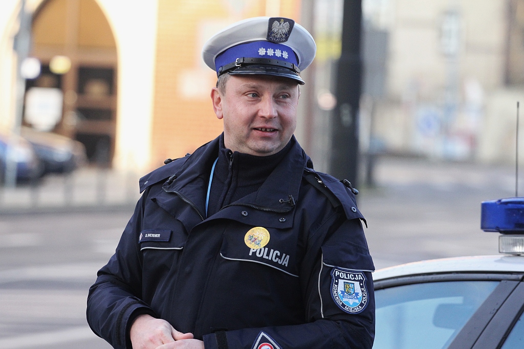 Tłum legniczan przeszedł w Orszaku Trzech Króli