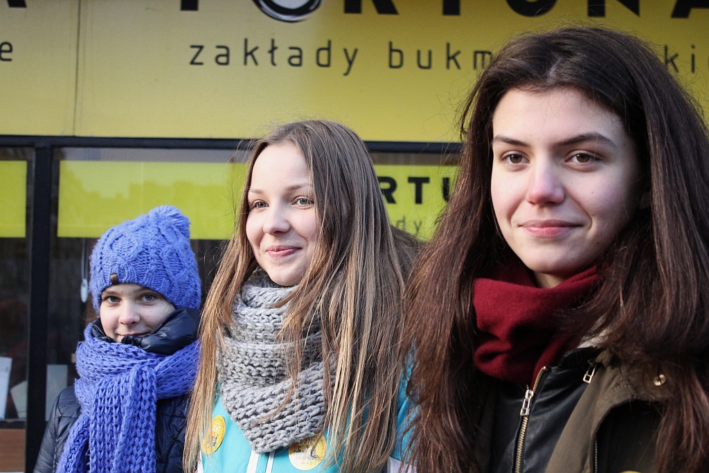 Tłum legniczan przeszedł w Orszaku Trzech Króli