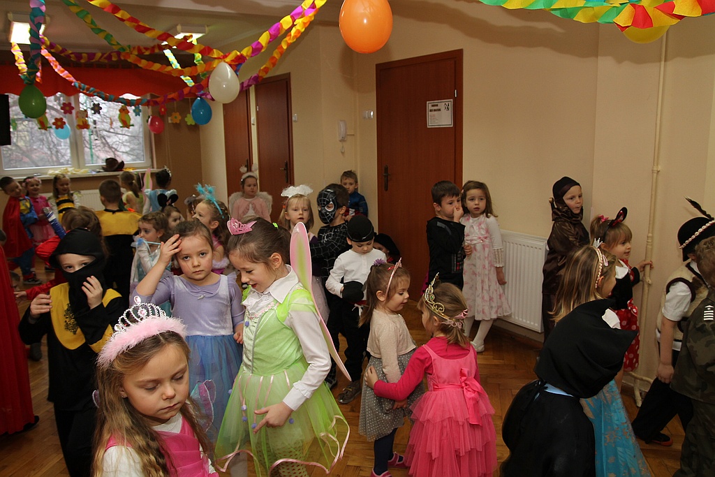 Zabawa karnawałowa w przedszkolu nr 8