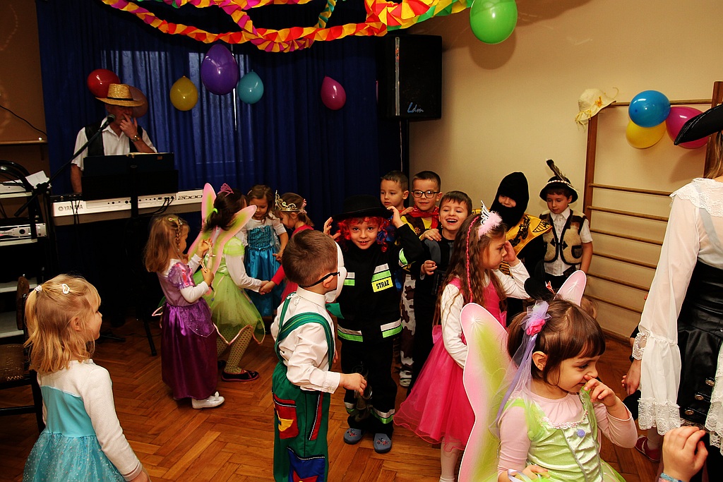 Zabawa karnawałowa w przedszkolu nr 8