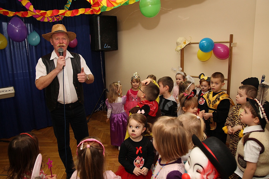 Zabawa karnawałowa w przedszkolu nr 8