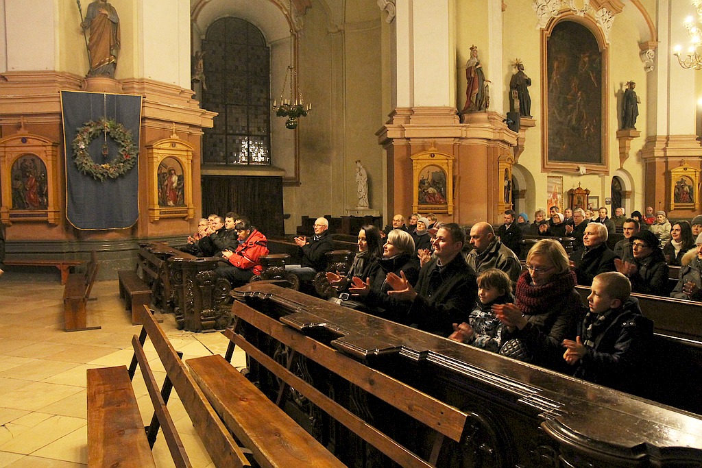 Koncert Chóru Madrygał w Kościele św.Jana
