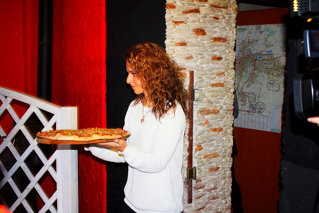 Piotr Grzelak Mistrzem Legnicy w jedzeniu pizzy