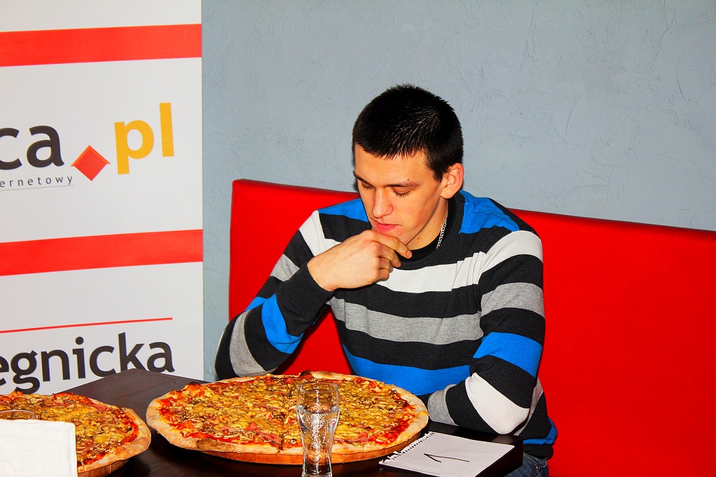Piotr Grzelak Mistrzem Legnicy w jedzeniu pizzy