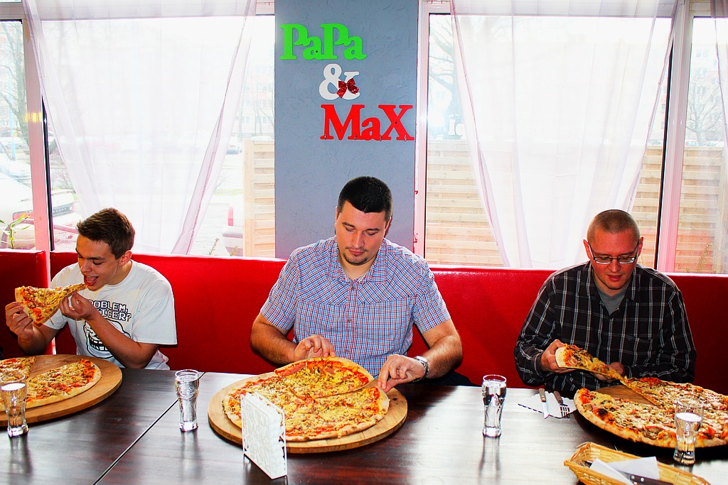 Piotr Grzelak Mistrzem Legnicy w jedzeniu pizzy