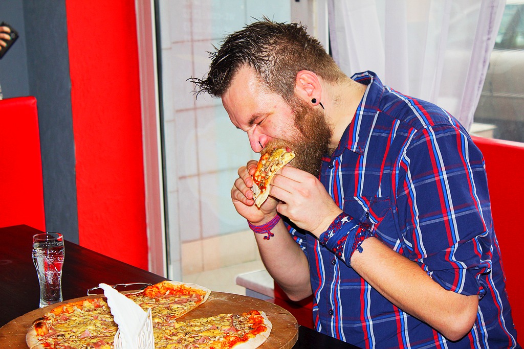 Piotr Grzelak Mistrzem Legnicy w jedzeniu pizzy