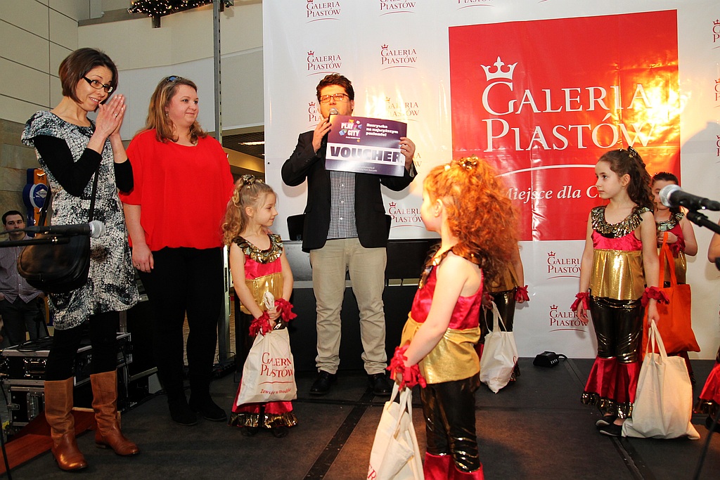 Przedszkolaki dla babci i dziadka w Galerii Piastów