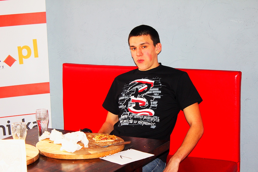 Piotr Grzelak Mistrzem Legnicy w jedzeniu pizzy