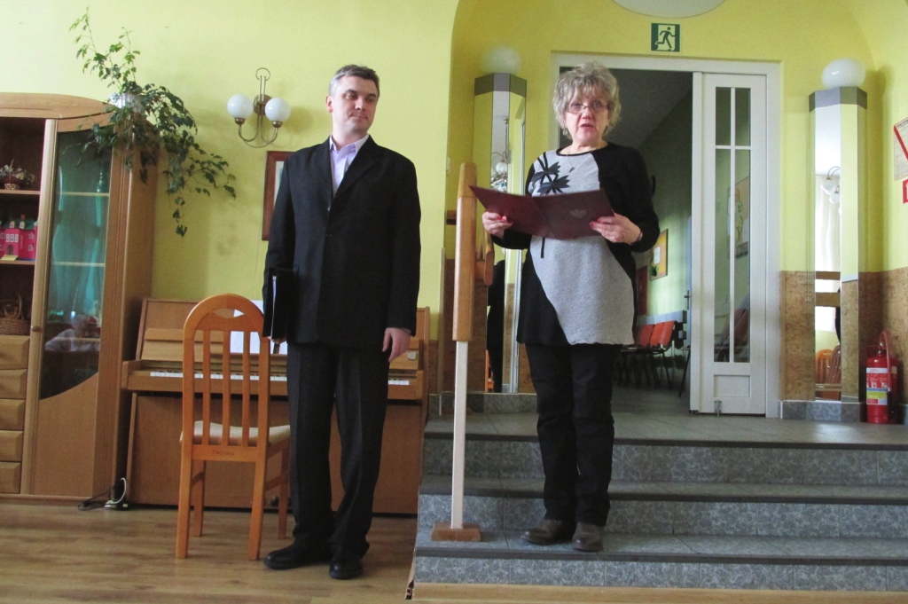Zaśpiewali dla pensjonariuszy domu opieki