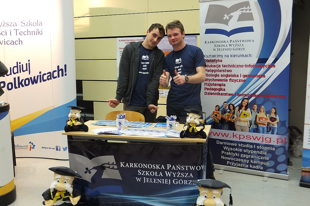 Tłumy na VI Legnickich Prezentacjach Edukacyjnych
