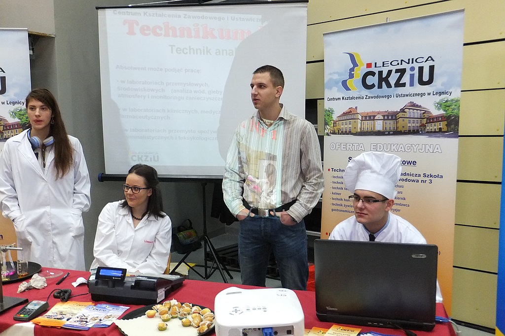 Tłumy na VI Legnickich Prezentacjach Edukacyjnych