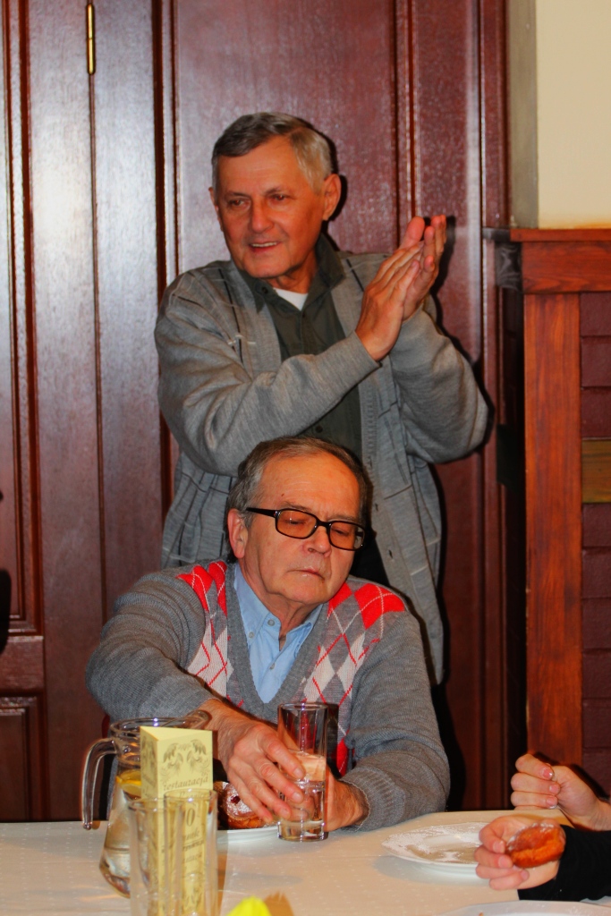 Wojtek mistrzem w jedzeniu pączków