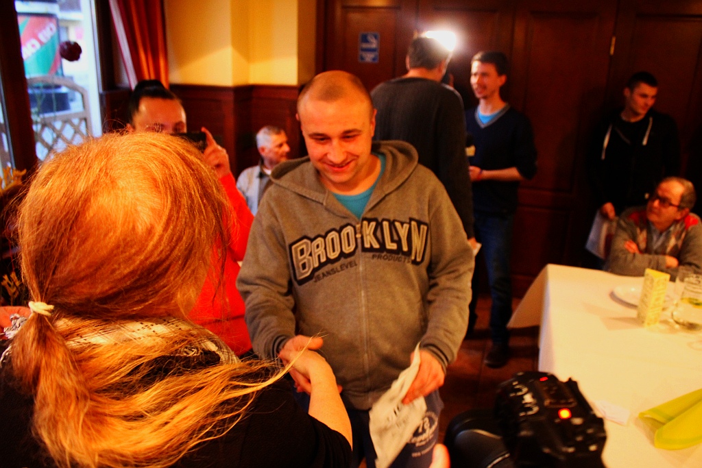 Wojtek mistrzem w jedzeniu pączków