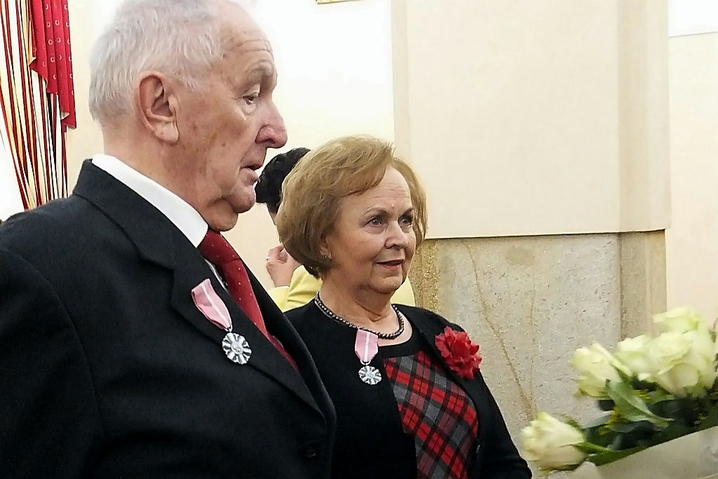 Jechał na swój ślub pociągiem towarowym