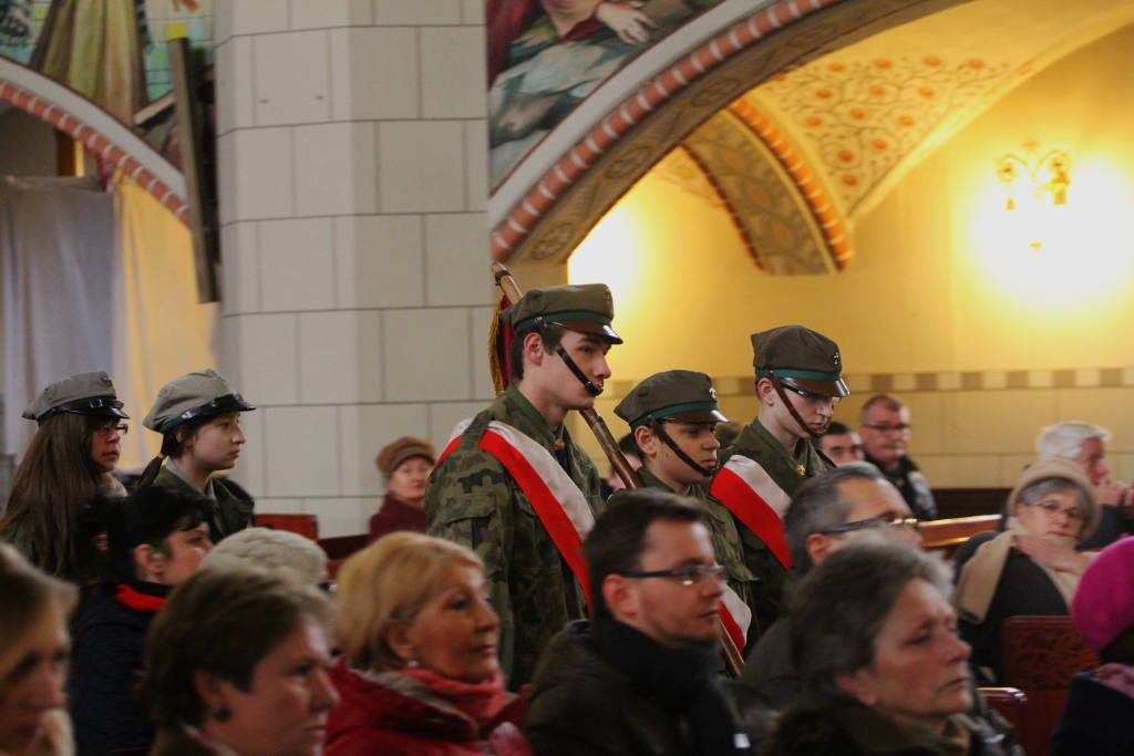 Msza i warta honorowa dla Żołnierzy Wyklętych