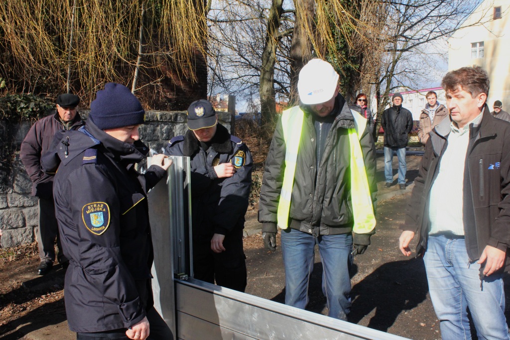 Legnica ma mobilną zaporę przeciwpowodziową
