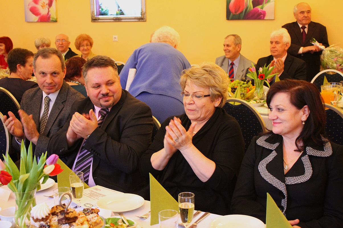 Kazimierz Pleśniak-dostojny jubilat i społecznik