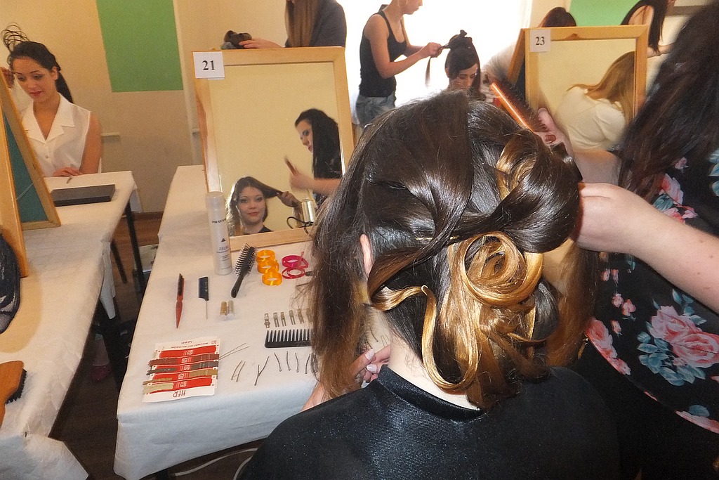 Mistrzynie grzebienia walczą o awans