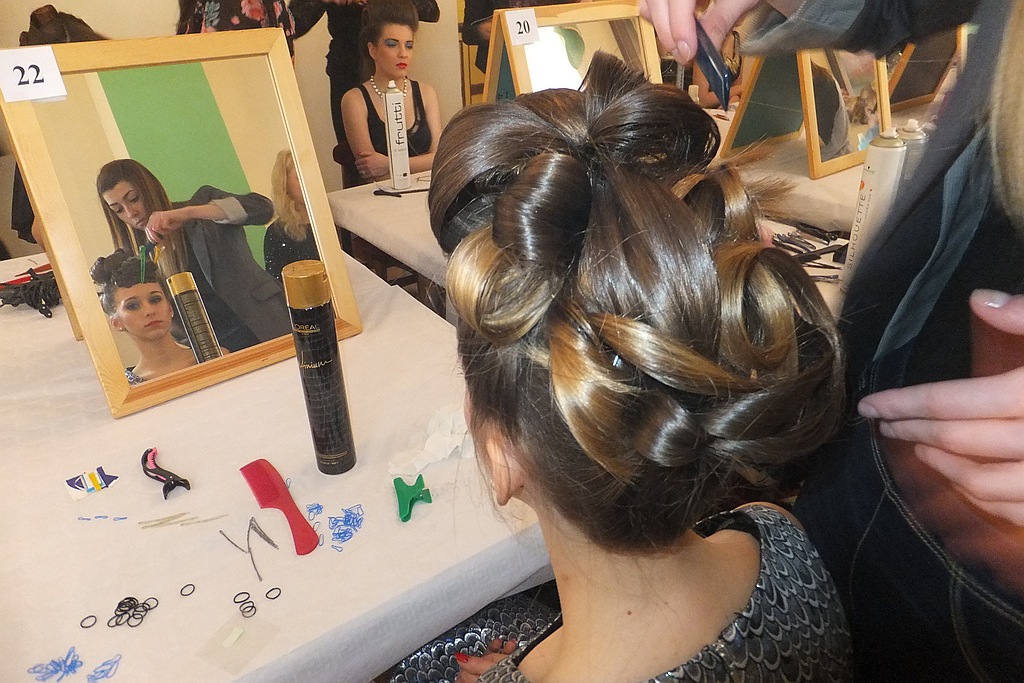 Mistrzynie grzebienia walczą o awans