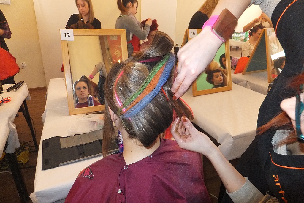 Mistrzynie grzebienia walczą o awans