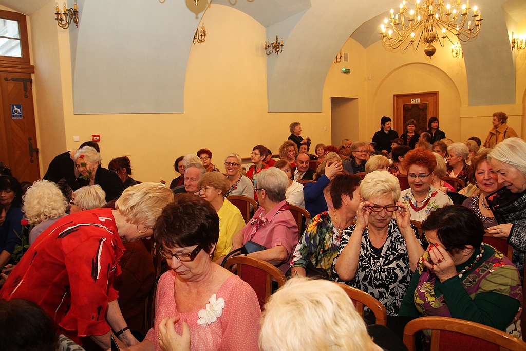 Być kobietą, być kobietą..
